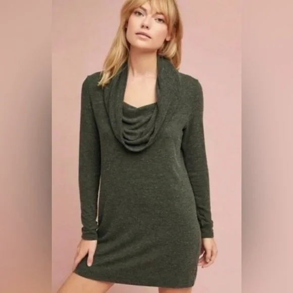 sachin and babi light blue dress Yumi Grey Cable Knit Tunic Dress main image 0